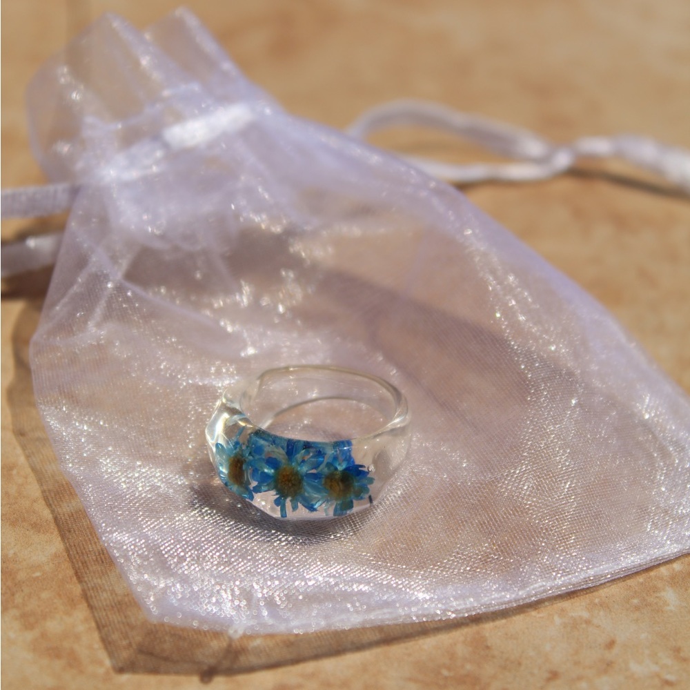 BLUE REAL FLOWER RING